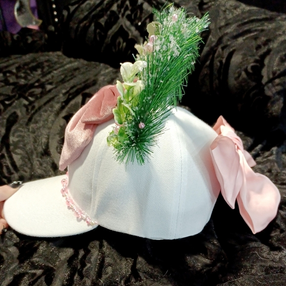 *Christmas Wreath Mickey Ears Hat* - Picture 3 of 4